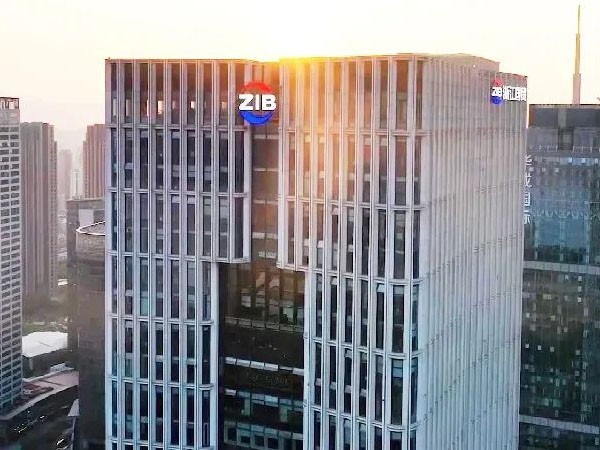 幕墙广告字厂家低价靠谱吗？